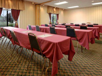 Americas Value Romulus/detroit Airport Hotel 2*